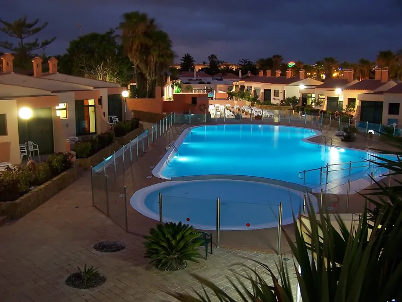 Piscina Nocturna